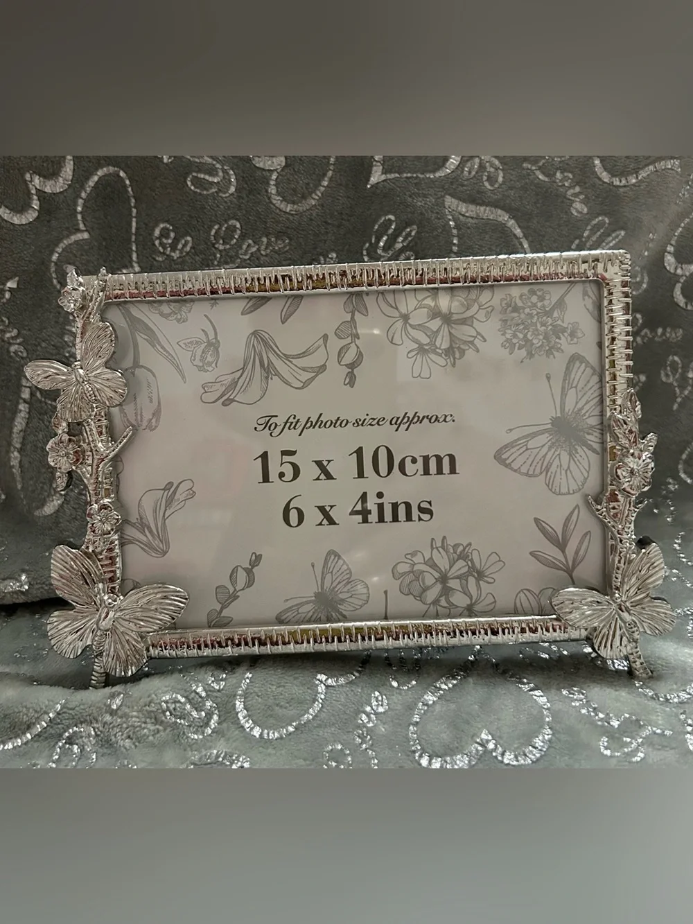 NWT Ashley Manor Silver Floral Butterfly Photo Frame - 6 x 4 in